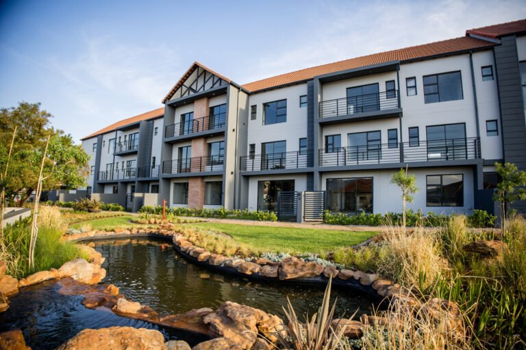 “LifestyleEdge com: 7 Digital Growth Lessons”